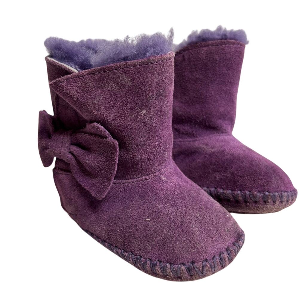 UGG Baby Cabby booties in purple suede with a bow detail Infant Size 2